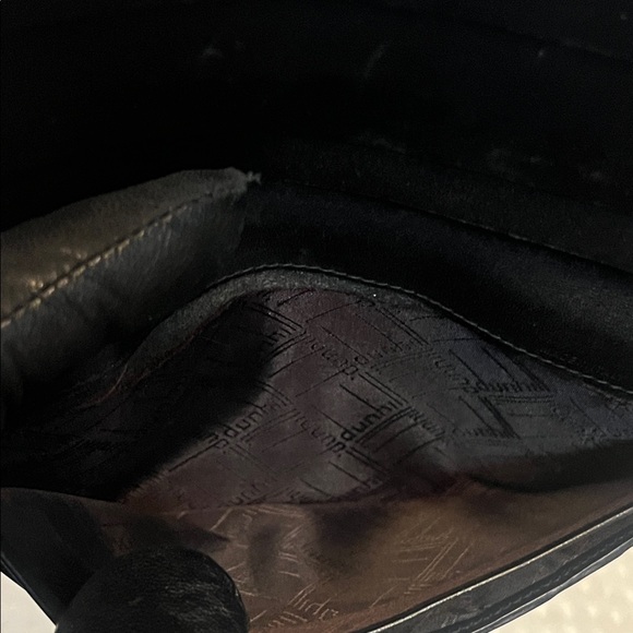 Dunhill Wallet with Gold Details - Picture 7 of 10